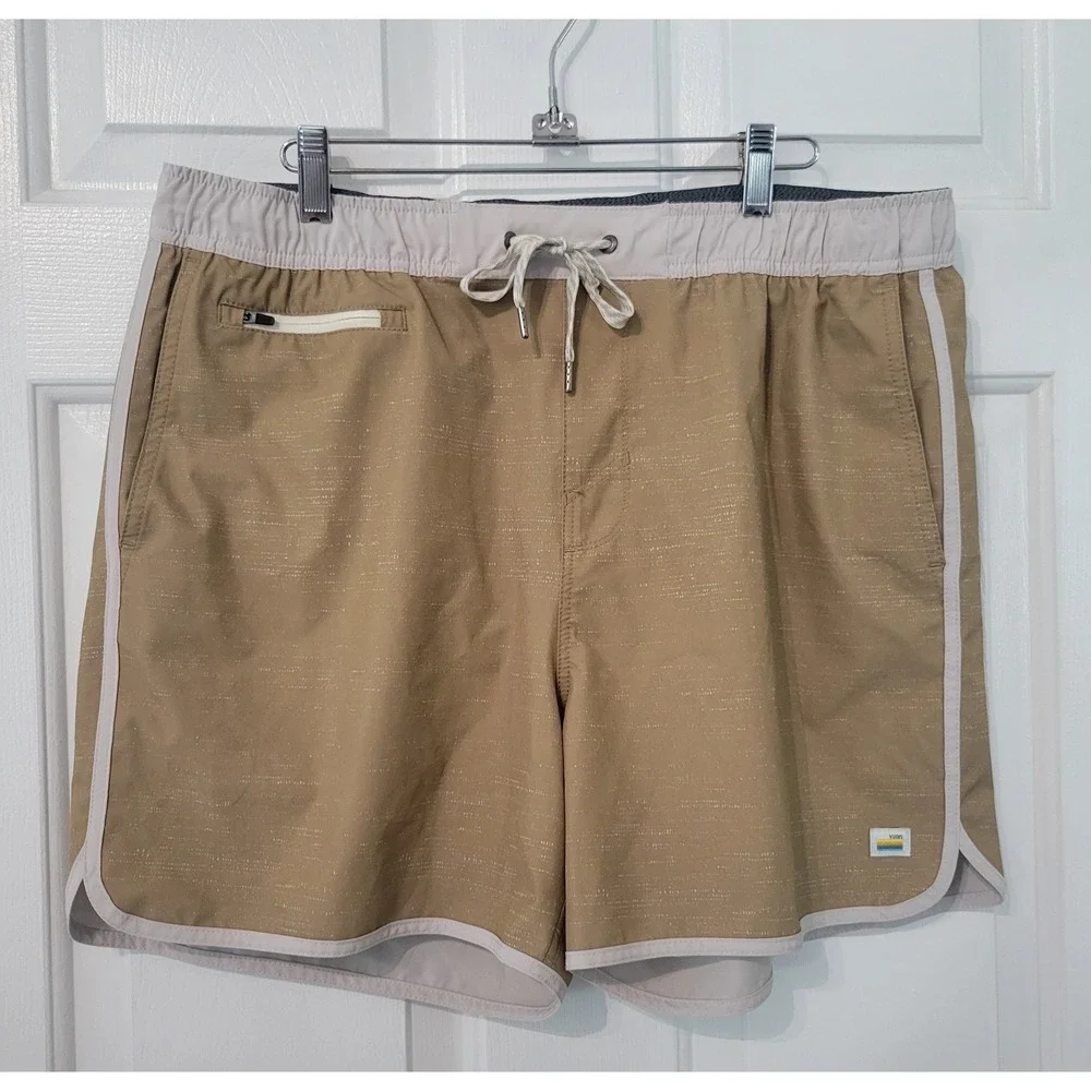 Vuori Mens Banks Shorts Tan Brown Size XLarge Lightweight Drawstring Athletic